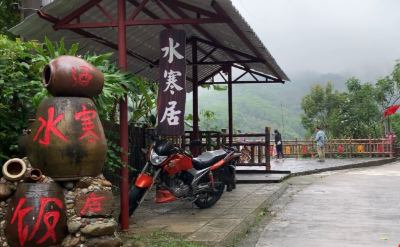 捎話上兩會 | 瓊中基層黨員干部希望提升橡膠產業促農增收 加大旅游產業政策扶持力度